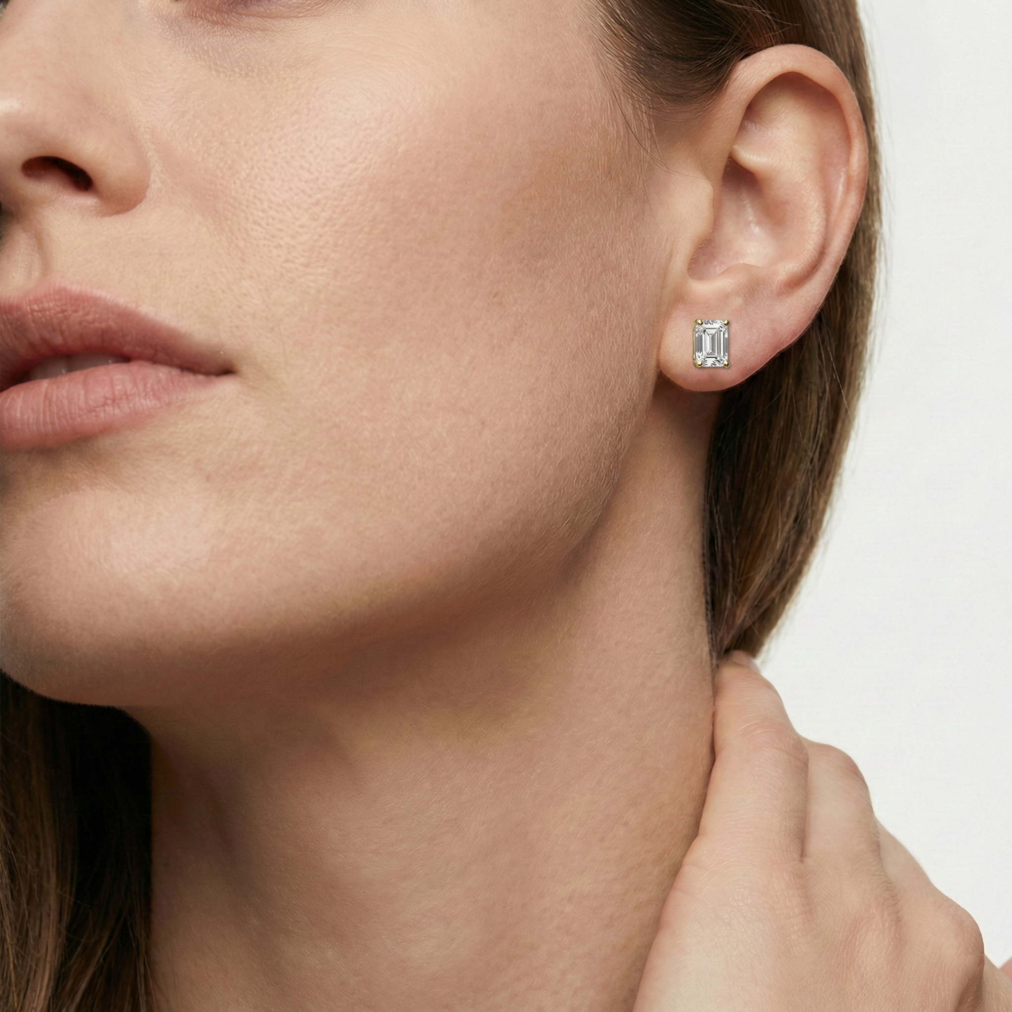 Lovea Mia Ohrstecker Schraubverschluss – Smaragdschliff – Gelbgold