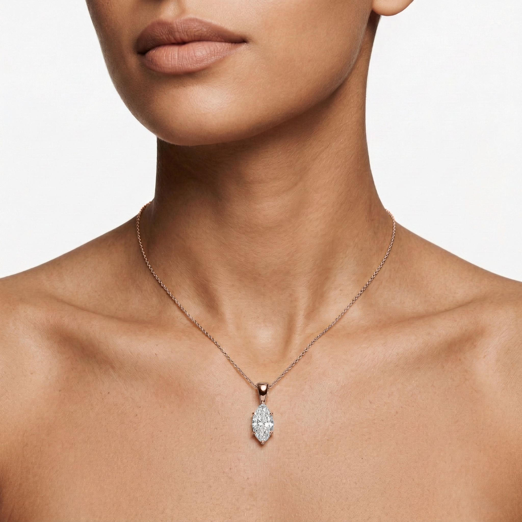 Lovea Mira Anhänger – Marquiseschliff – Roségold