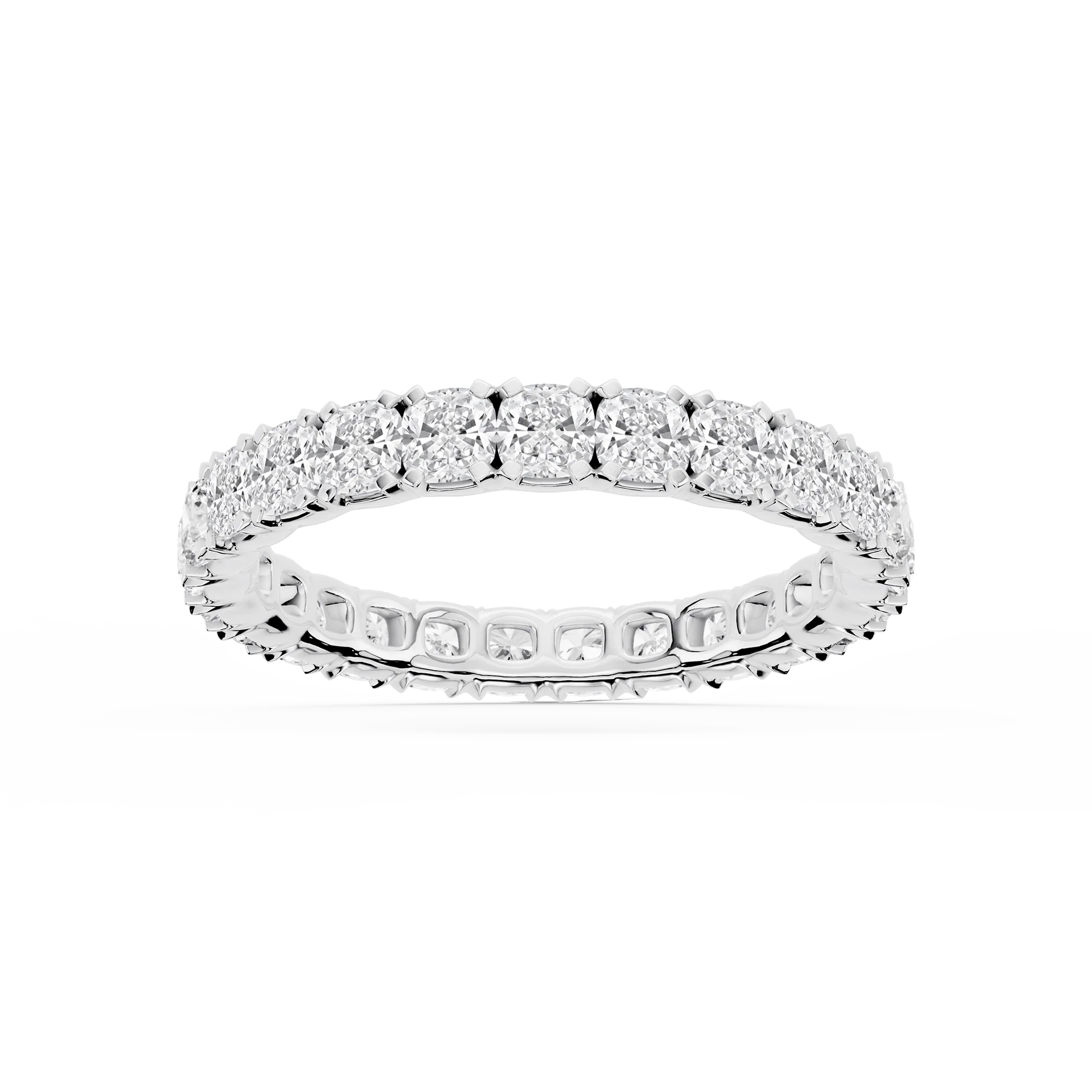 Lovea Mathilda Eternity Ring Kissenschliff – Weißgold