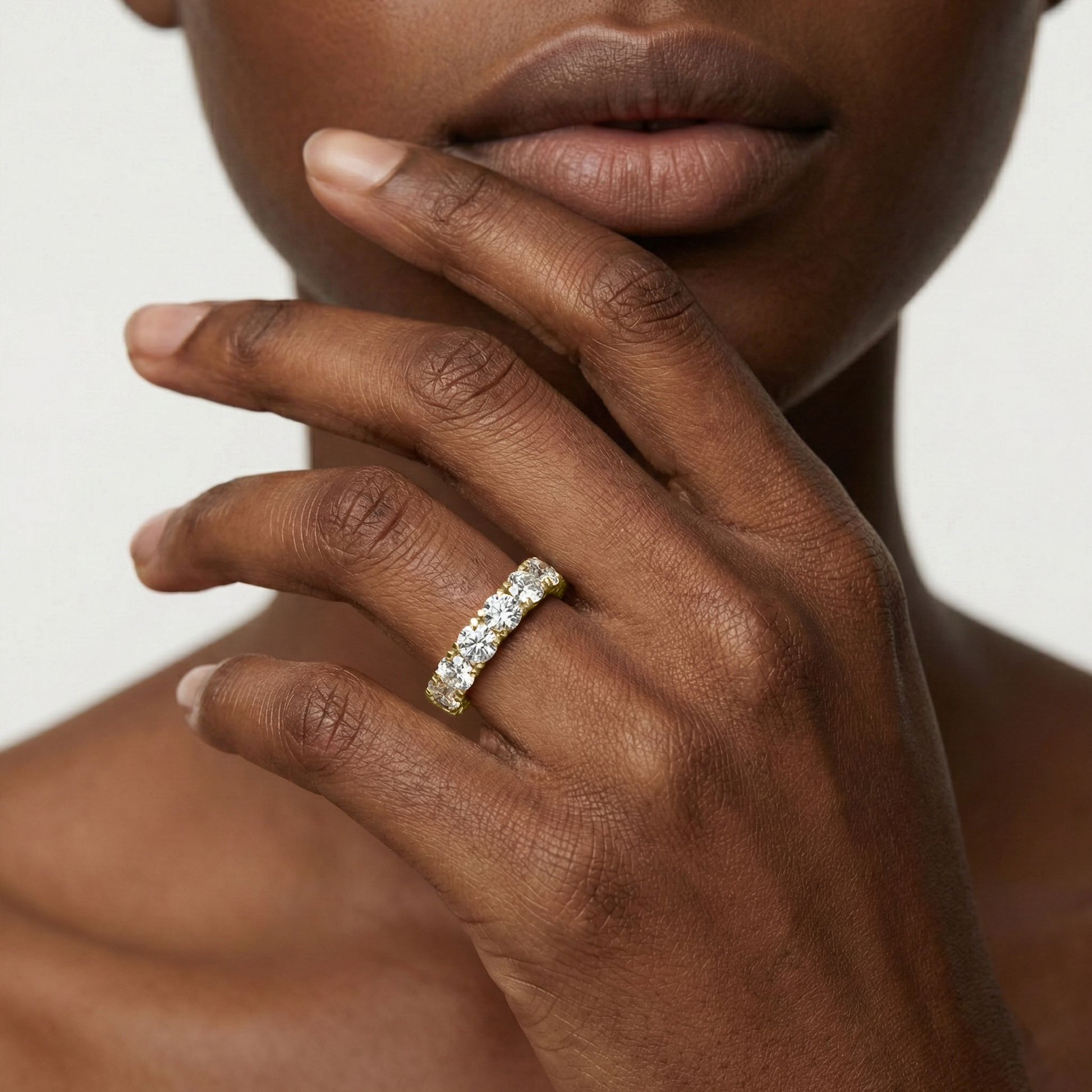 Lovea Mathilda Eternity Ring Rundschliff – Gelbgold