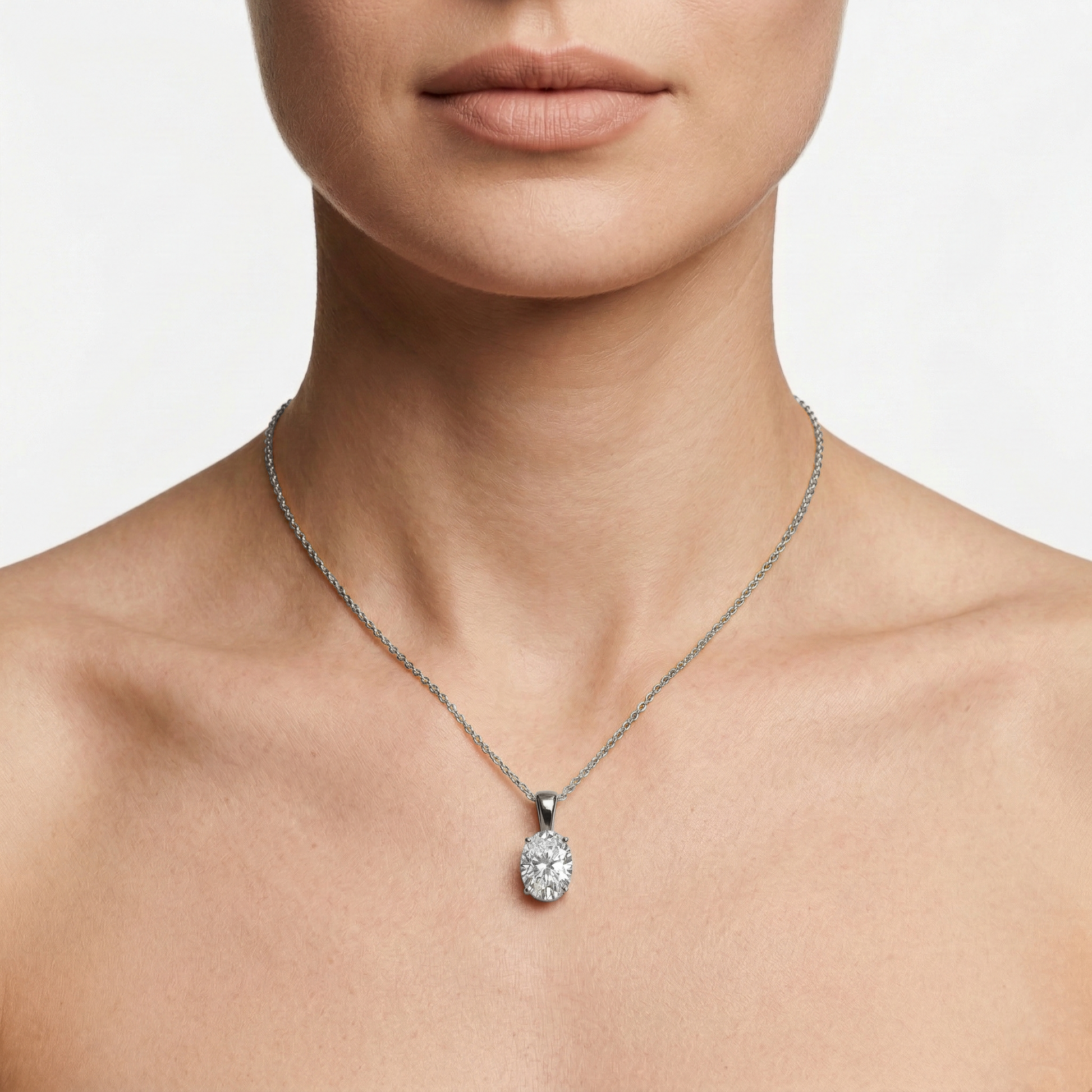 Lovea Lina Anhänger – Ovalschliff – Weißgold